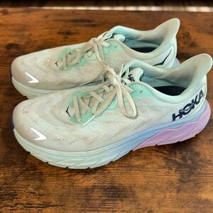 Women’s Hoka Arahi 6